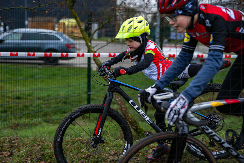26. Stadler Weser-Ems Cup 2025/2026 - Silvestercross Melle | 31.12.25: 26. Stadler Weser-Ems Cup 2025/2026 - Silvestercross Melle / Melle / Deutschland  //   CREDIT:www.bullenfotos.de, Martin König, Hörner Weg 40, D-49078 Osnabrück, +4917663732967 // Nutzung und Weitergabe nur zu den vereinbarten Zwecken. Presseanfragen an Ersteller. Alle Rechte beim Ersteller. Honorierung nach MFM. - Realisiert mit Pictrs.com