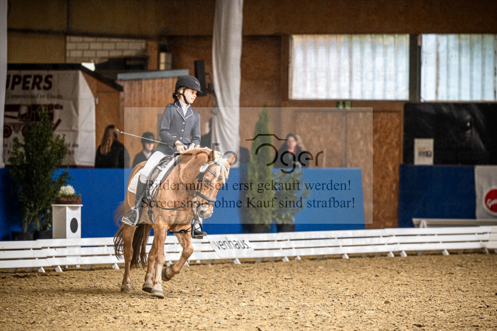 DOS_2027 | Entdecke hochwertige Reitturnierfotos von Foto Oger. Professionell, emotional und authentisch – jetzt Lieblingsmomente im Shop bestellen.Deutschlandweite Turnierfotografie. - Realisiert mit Pictrs.com