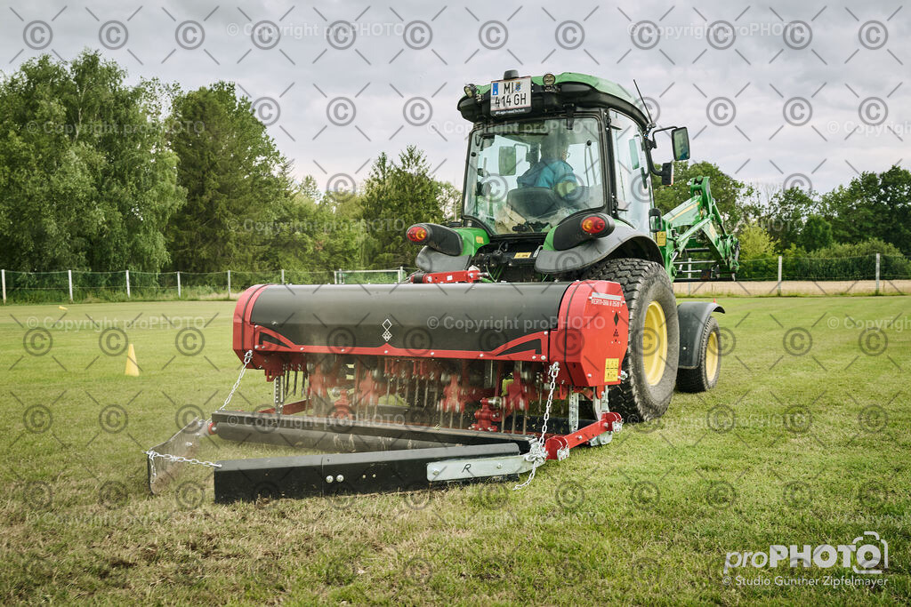 202507_Rernböck-Rasen_NZ9_1046 | proPHOTO - Realisiert mit Pictrs.com