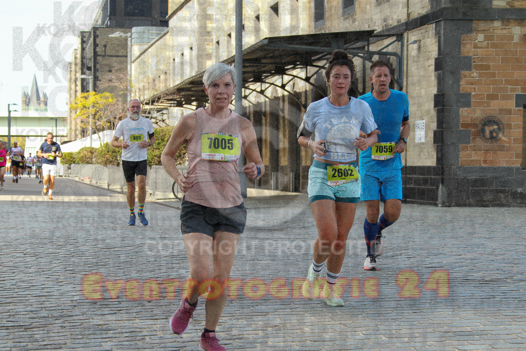 250920_1454_EV4_7497 | Sportfotografie im Rhein-Sieg Kreis, Köln, Bonn, NRW, Rheinland Pfalz, Hessen, etc. Unser Tätigkeitsfeld umfasst den Laufsport vom Volkslauf über den Marathon, Duathlon, Triathon bis zum Ultralauf wie Kölnpfad Ultra oder Schindertrail.