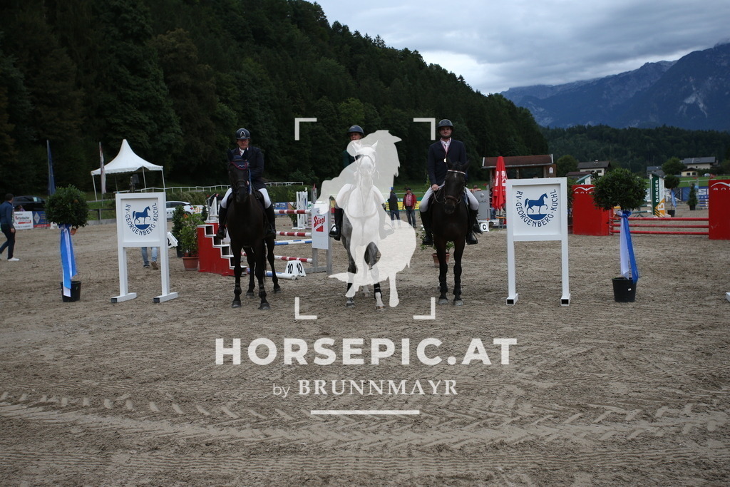 AS8V0030 | Willkommen bei Brunnmayr - Design & Fotografie – Ihrem Spezialisten für Reitturniere und Pferdeveranstaltungen in Oberösterreich, Salzburg und Bayern! Seit über 17 Jahren sind wir leidenschaftlich dabei.