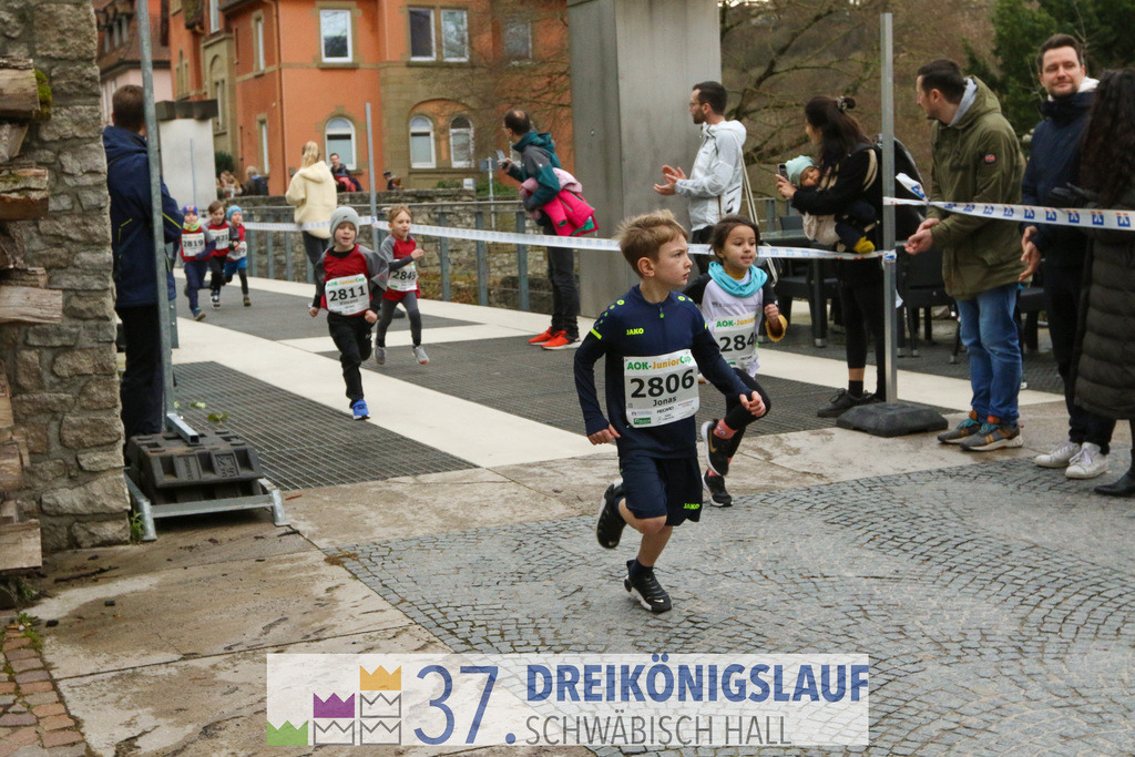 AOK JuniorCup 400m | 3Koenigslauf 2023 - Realisiert mit Pictrs.com