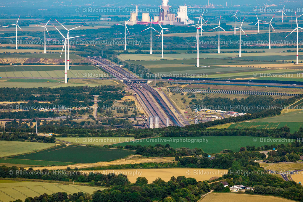 Luftbild Jüchen-3703 | Luftbild Fördersysteme im Braunkohle - Tagebau in Bedburg im Bundesland Nordrhein-Westfalen, Deutschland - Realisiert mit Pictrs.com