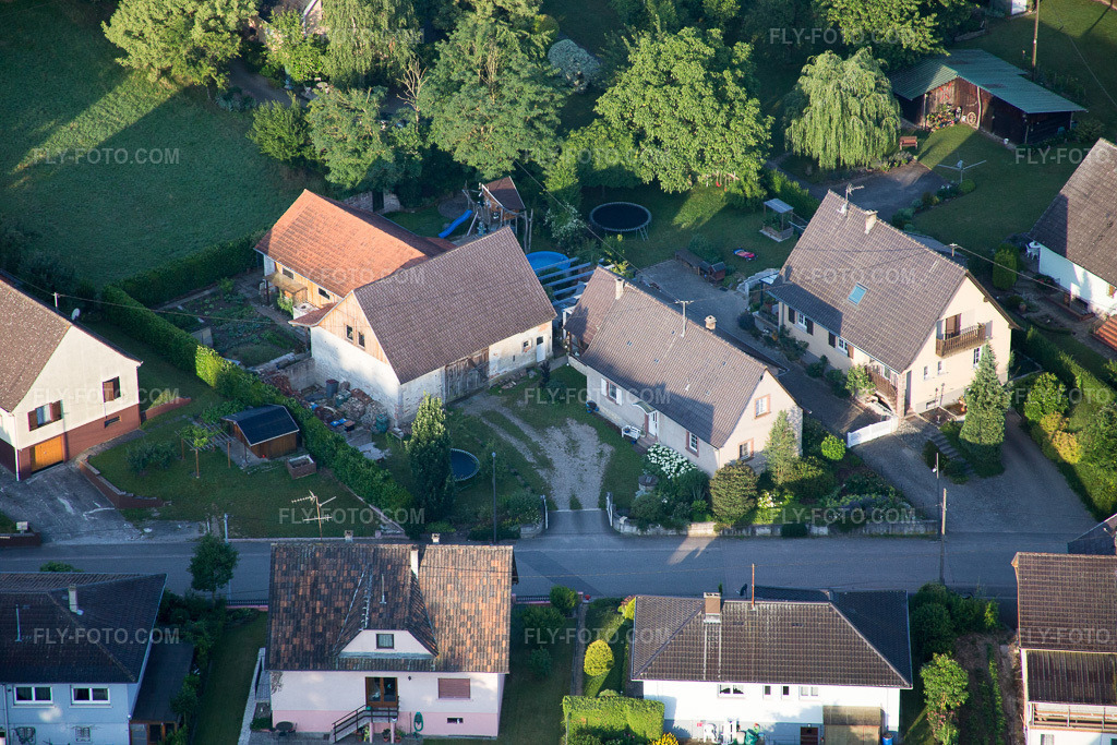 Aerial view: View of the town in Scheibenhard in the state Bas-Rhin, France.Photo: IMG_082883.jpg taken on 06/26/2015 by Werner Riehm/FLY-FOTO.comResolution of the original: 5472 x 3648 px