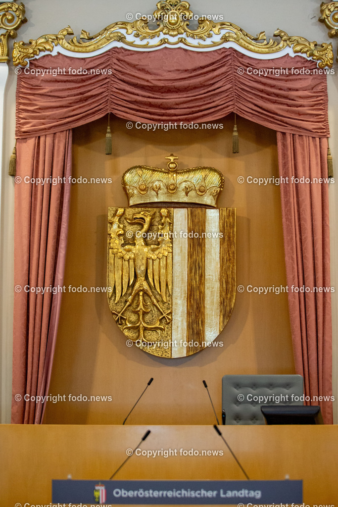Landhaus Linz_ Promenade_ Landtagssitzung_ 03.04.2025-2 | 03.04.2025, Landhaus Linz AUT, Promenade, Landtagssitzung, im Bild Wappen Land Oberoesterreich im Landtagssitzungssaal, Feature, Symbolbild