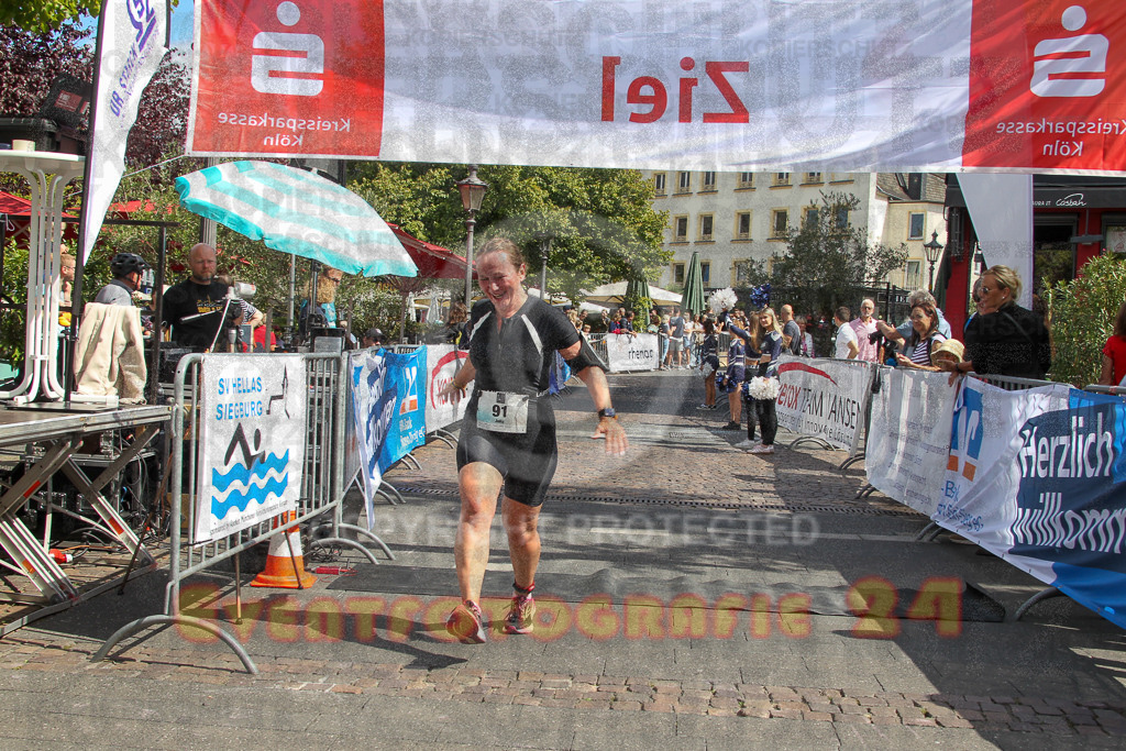 250824_1259_EV4_9720 | Sportfotografie im Rhein-Sieg Kreis, Köln, Bonn, NRW, Rheinland Pfalz, Hessen, etc. Unser Tätigkeitsfeld umfasst den Laufsport vom Volkslauf über den Marathon, Duathlon, Triathon bis zum Ultralauf wie Kölnpfad Ultra oder Schindertrail.