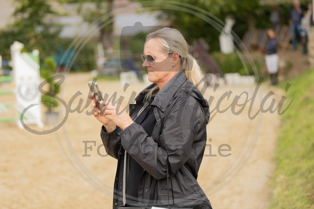 994A9357 | sabrinanicolaifotografie - Realisiert mit Pictrs.com