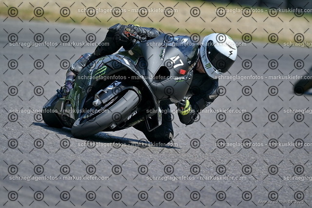 25bt04-0745 | markuskiefer.com - Realisiert mit Pictrs.com