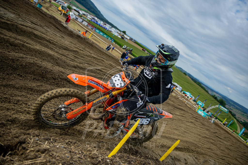 Lady (297) | Paeschuphoto Shop - Wer nicht sucht der auch nicht findet.Ob Motocrossbilder oder von einem besuchtem Spiel, Hauptsache Action. - Realisiert mit Pictrs.com