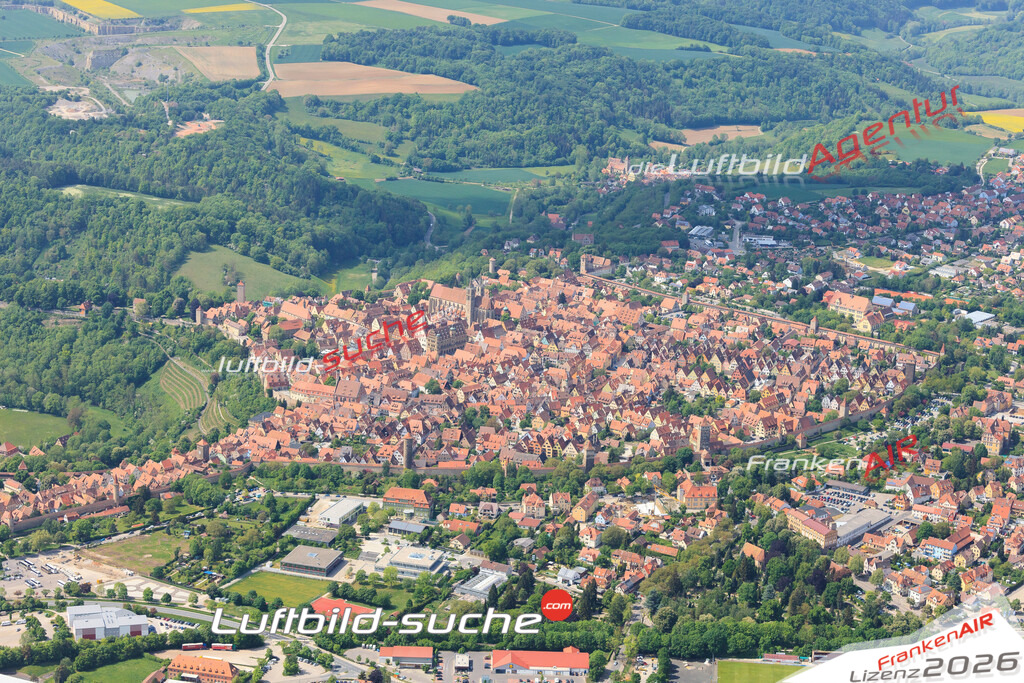 Luftbild von  Rothenburg-tauber - Luftaufnahme wurde 2015 von https://frankenair.de mittels Flugzeug (keine Drohne) erstellt - die Geschenkidee