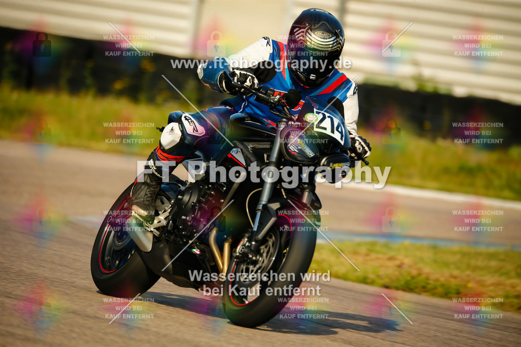 _MOT5351 | Hier findet Ihr Bilder von Touristenfahrten auf der Nürburgring Nordschleife oder von anderen Veranstaltungen die ich besucht habe. Viel Spass beim Durch Schauen 