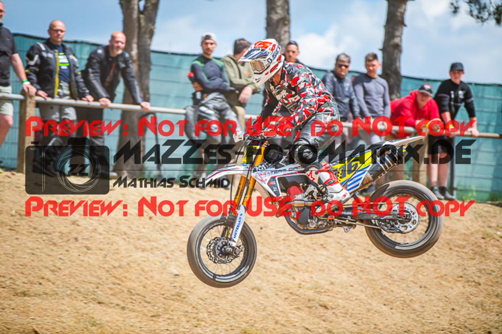 MaZZes_FotoMatrix_220528_4270 | Fotograf Mathias Schmid
Sportfotograf,
Eventfotograf,
Hochzeitsfotograf,
Portraitfotograf