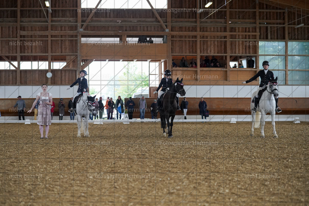 FAH09450 | Turnierbilder, Reitsportfotos, LAPO, Landesponyturnier, Turnierfotografen Bayern