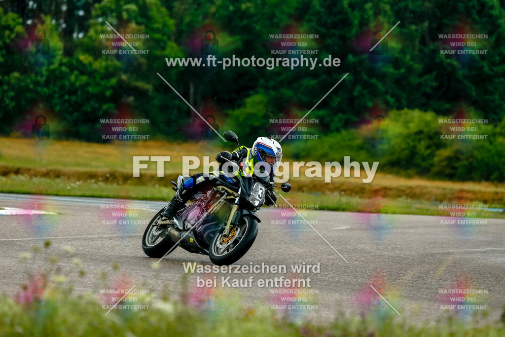 Chambley Juli-1483 | Hier findet Ihr Bilder von Touristenfahrten auf der Nürburgring Nordschleife oder von anderen Veranstaltungen die ich besucht habe. Viel Spass beim Durch Schauen 