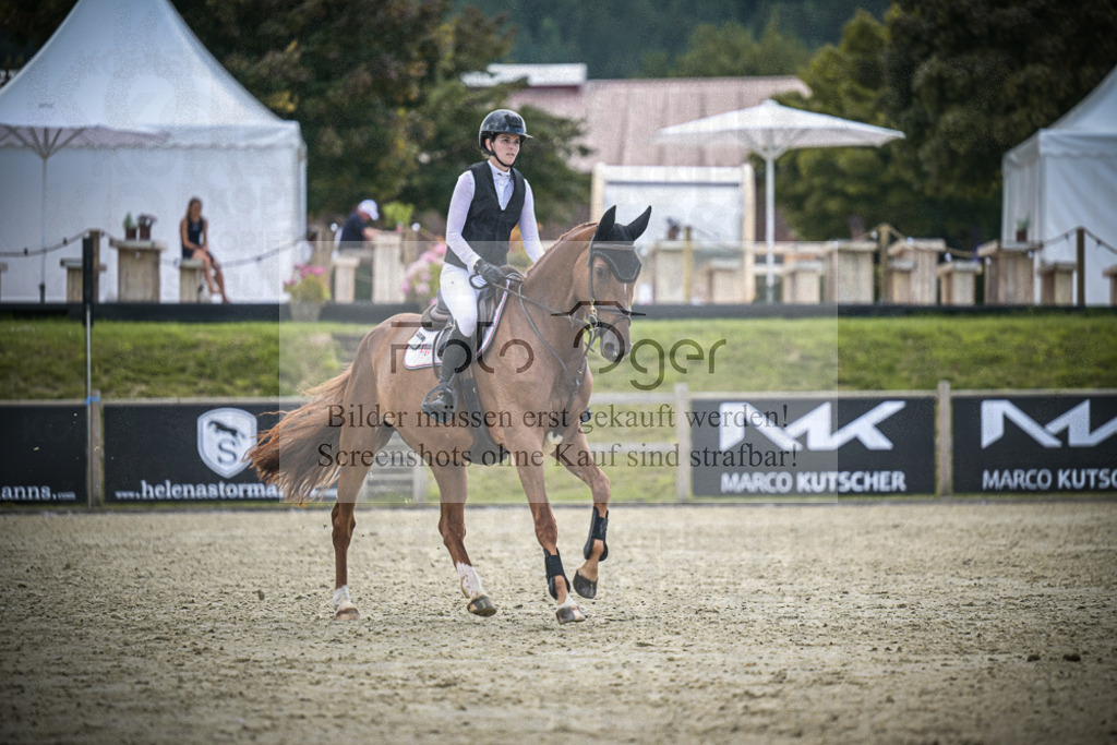 DOS_6927 | Entdecke hochwertige Reitturnierfotos von Foto Oger. Professionell, emotional und authentisch – jetzt Lieblingsmomente im Shop bestellen.Deutschlandweite Turnierfotografie. - Realisiert mit Pictrs.com