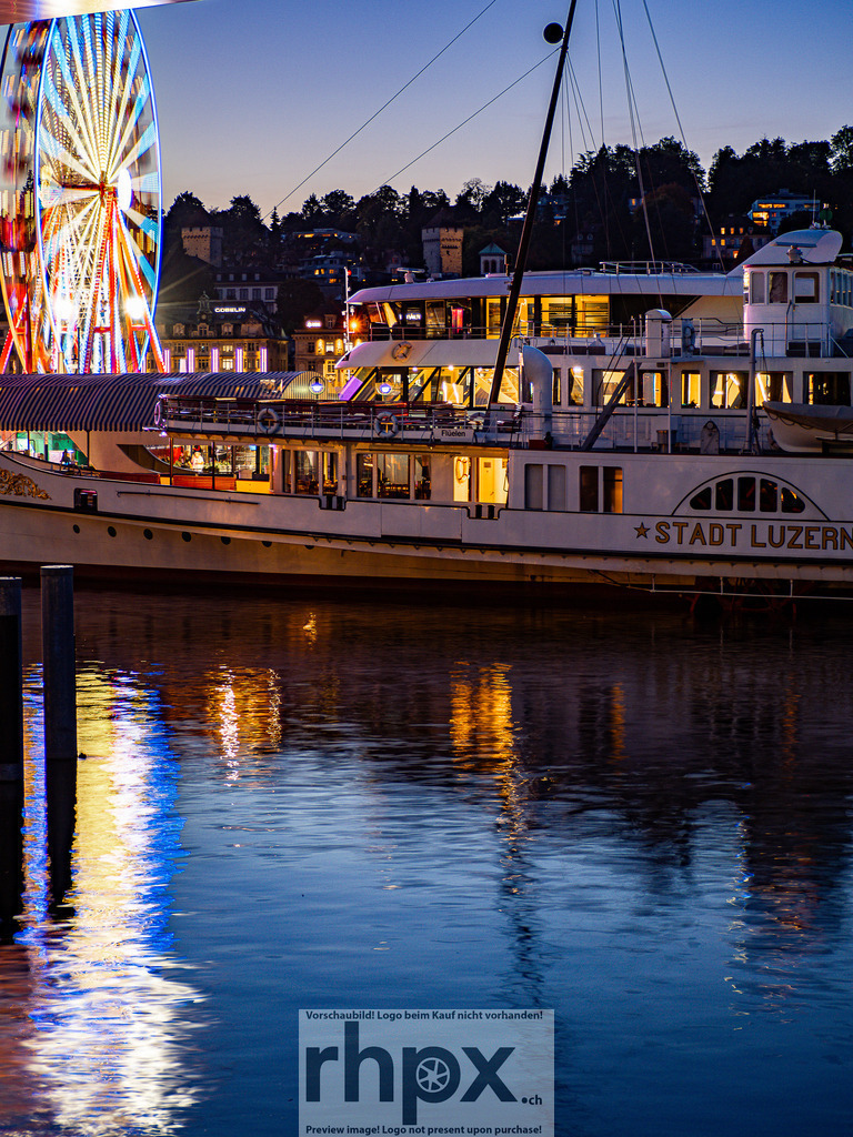 Määs Luzern | Stimmungsvolle Fotokunst aus Luzern. Erlebe den Pilatus, den See und die Stadt Luzern in exklusiven Aufnahmen in der Fotogalerie & Shop. - Realisiert mit Pictrs.com