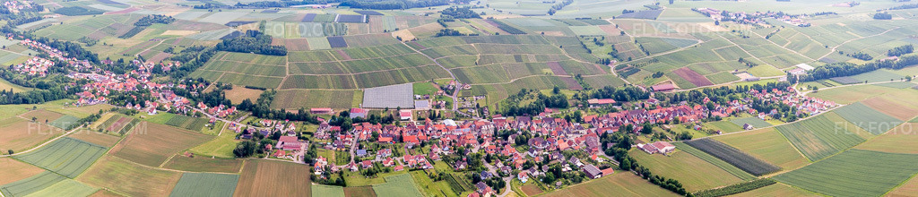 Aerial view: Panoramic perspective of agricultural fields and usable areas in Steinseltz in the state Bas-Rhin, France.Photo: IMG_100727-Pano.jpg taken on 06/05/2017 by Werner Riehm/FLY-FOTO.comResolution of the original: 17129 x 3675 px