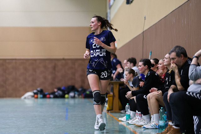 Handball I Damen I Saison 2025-2026 I Verbandsliga Süd I HSG Kalkberg 06 - MTV Dänischenhagen I 14.12.2025.144 | Franka Schultz (20, HSG Kalkberg 06) - Realisiert mit Pictrs.com