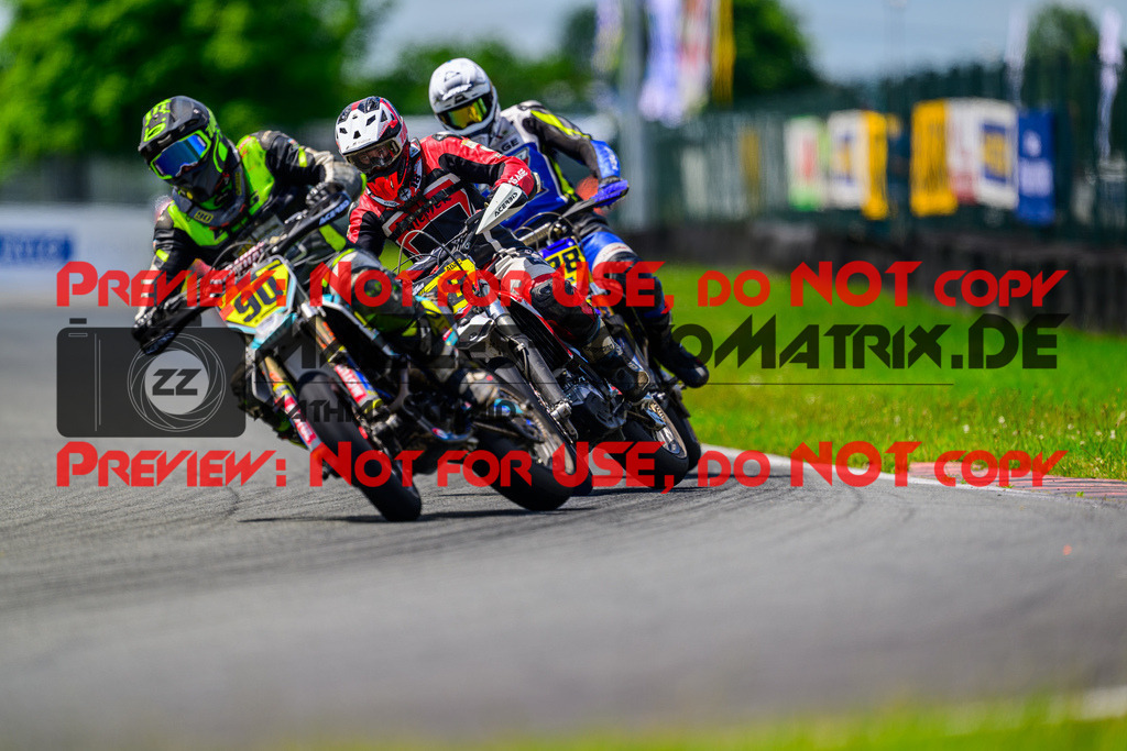 MaZZes_FotoMatrix_240623_6007705_7425 | S1