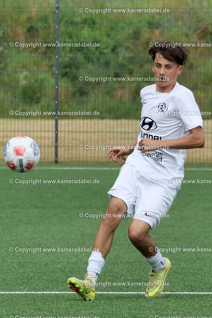 Fußball : C-Junioren : Aufstieg Regionalliga West : SUS 09 Dinslaken - Vfb 03 Hilden am 04.06.2026 in Dinslaken | Fußball : C-Junioren : Aufstieg Regionalliga West : SUS 09 Dinslaken (rotr Trikots)- Vfb 03 Hilden (weiße Trikots) am 04.06.2026 in Dinslaken - Realisiert mit Pictrs.com