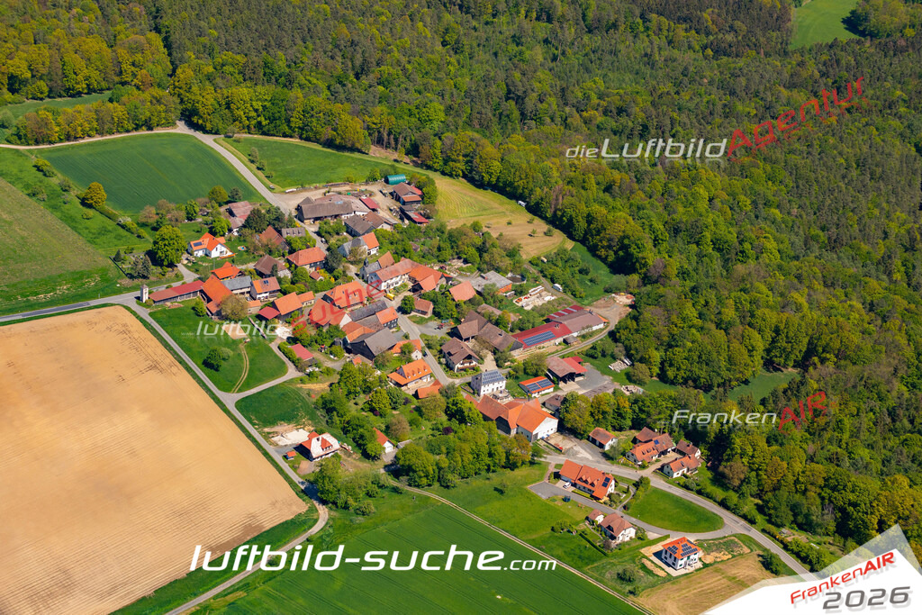 aktuelles Luftbild von Buch  - Luftaufnahme wurde 2019 von https://frankenair.de mittels Flugzeug (keine Drohne) erstellt.