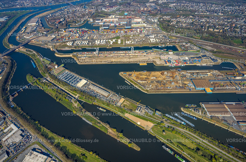 Duisburg250402525DuisPort | Luftbild, duisport Hafen Duisburg, Hafengebiet, Ölinsel, Kohleninsel Container Terminal und Schrottinsel Rohstoffinsel, Insel Pontwert, Autobahn A59, Ruhrort, Ortsansicht Duisburg, Ruhrgebiet, Nordrhein-Westfalen, Deutschland