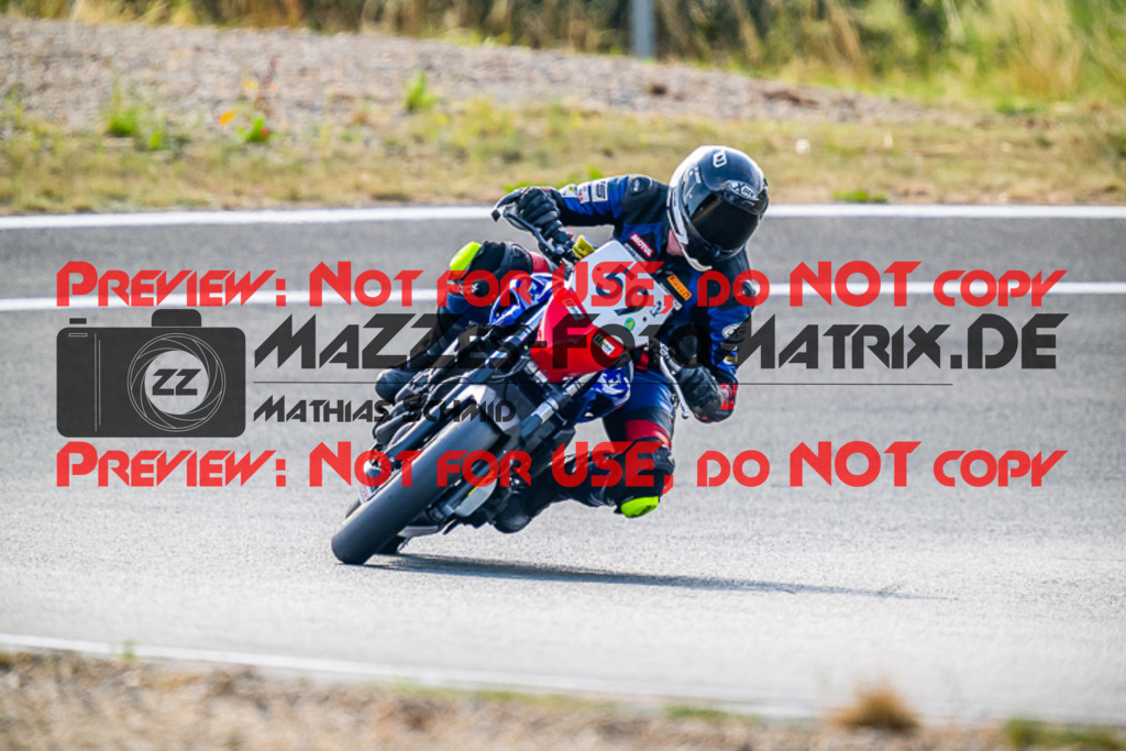 MaZZes_FotoMatrix_220722_9388 | TWIN