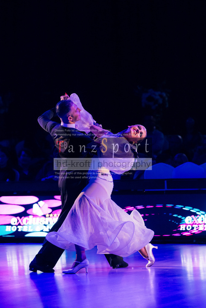 IMG_7953 | Tanzsportbilder, Standardtanz, Lateintanz, WDSF, DTV, LTVB, dancecomp, goc, hessen tanzt, blaues band der spree, walzer, tango, wiener walzer, slowfox, quickstepp, samba, rumba, cha-cha-cha, paso doble. jive, hd-kroft photography, turniertanzsport