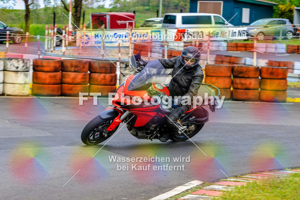 _OTO3106 | Hier findet Ihr Bilder von Touristenfahrten auf der Nürburgring Nordschleife oder von anderen Veranstaltungen die ich besucht habe. Viel Spass beim Durch Schauen 