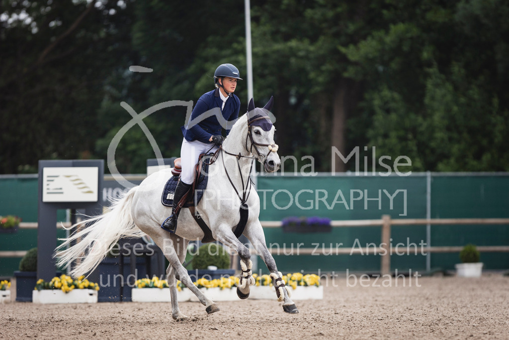 250610_Mühlen_SprPf-A2-258 | Deine schönsten Turniermomente als professionelle Fotos! Entdecke hochwertige Pferdesport-Fotografie im Online-Shop. Jetzt Fotos finden & bestellen!