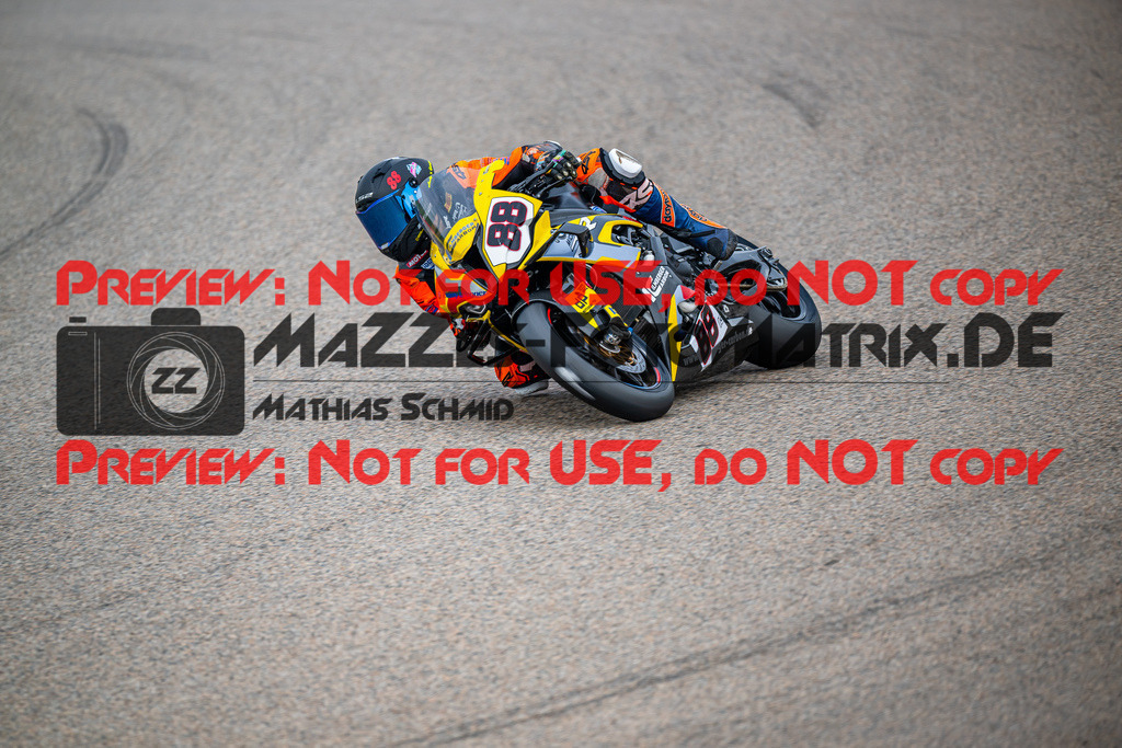 MaZZes_FotoMatrix_240503_6007705_6363 | STK1000