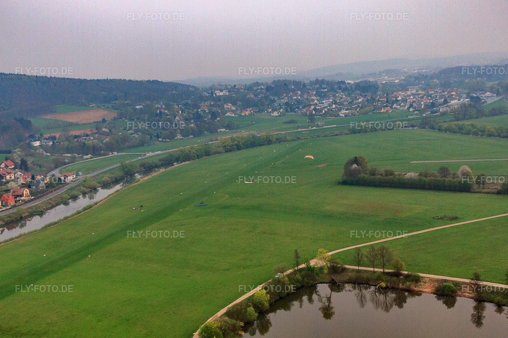 Luftbild: Flugplatz Lichtenfels (EDQL) im Ortsteil Kösten in Lichtenfels im Bundesland Bayern in Deutschland. – Foto: IMG_64116.jpg vom 05.04.2014 durch Werner Riehm/FLY-FOTO.de – Auflösung des Originals: 4752 x 3168 px – Aero Club Lichtenfels e.V.