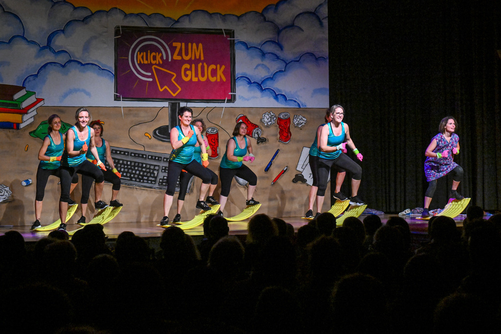 18. November 2022 - Abendundunterhaltung TV/DTV Neftenbach | 18. November 2022 / MZH Auenrain, Neftenbach
Abendundunterhaltung TV/DTV Neftenbach
Motto: Klick zum Glück
Bild: Sportfotografie Markus Aeschimann | www.markus-aeschimann.ch - Realisiert mit Pictrs.com