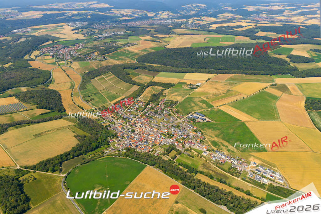 Das Luftbild zeigt : Tiefenthal Erlenbach bei Marktheidenfeld - Die Luftaufnahme wurde 2023 vom UL-Flugzeug aus erstellt ( keine Drohne ) - Hochauflösende Luftaufnahme - Für grossformatige Ausdrucke geeignet. Die Geschenkidee !Mit Lizenz und Bildrechte bestellbar