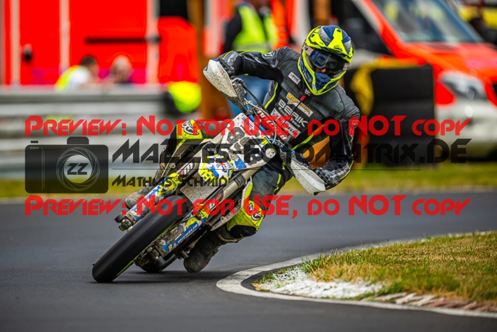 MaZZes_FotoMatrix_230702_0629 | S4