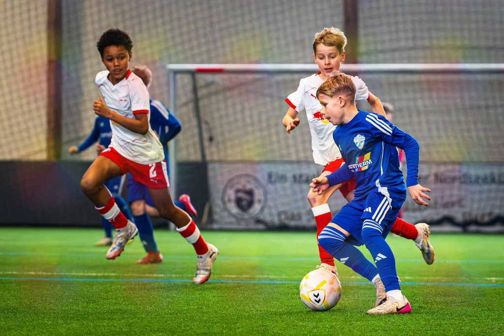 _BLR9569 | Professionelle Fußball- und Sportfotografie. Spielbilder online ansehen und kaufen – Einzelbilder oder komplette Galerien in hoher Qualität. - Realisiert mit Pictrs.com