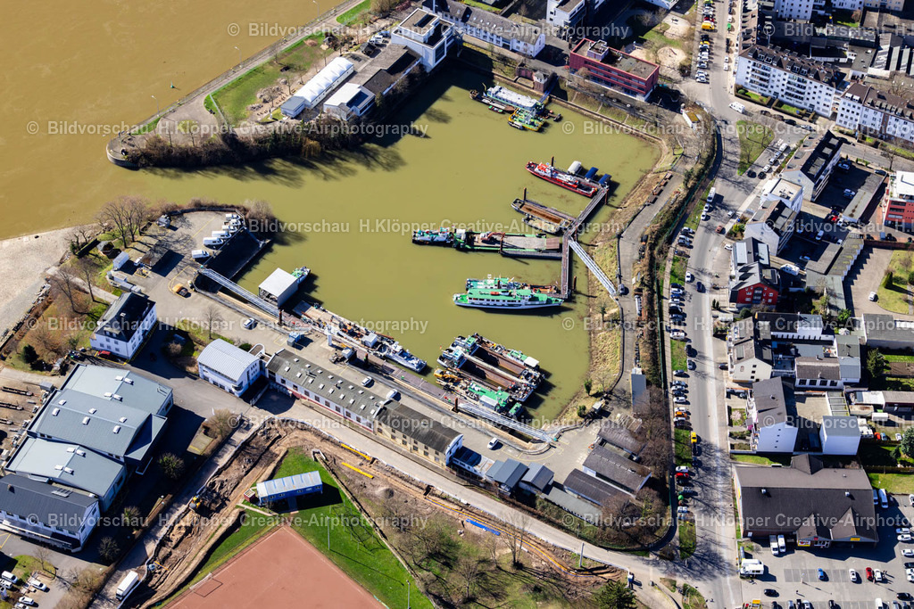 Luftbilder Koblenz-0045 | Luftbildfotografie Schiffs- Anlegestellen am Hafenbecken des Binnenhafen am Ufer an der Neuendorfer Straße in Koblenz im Bundesland Rheinland-Pfalz, Deutschland - Realisiert mit Pictrs.com
