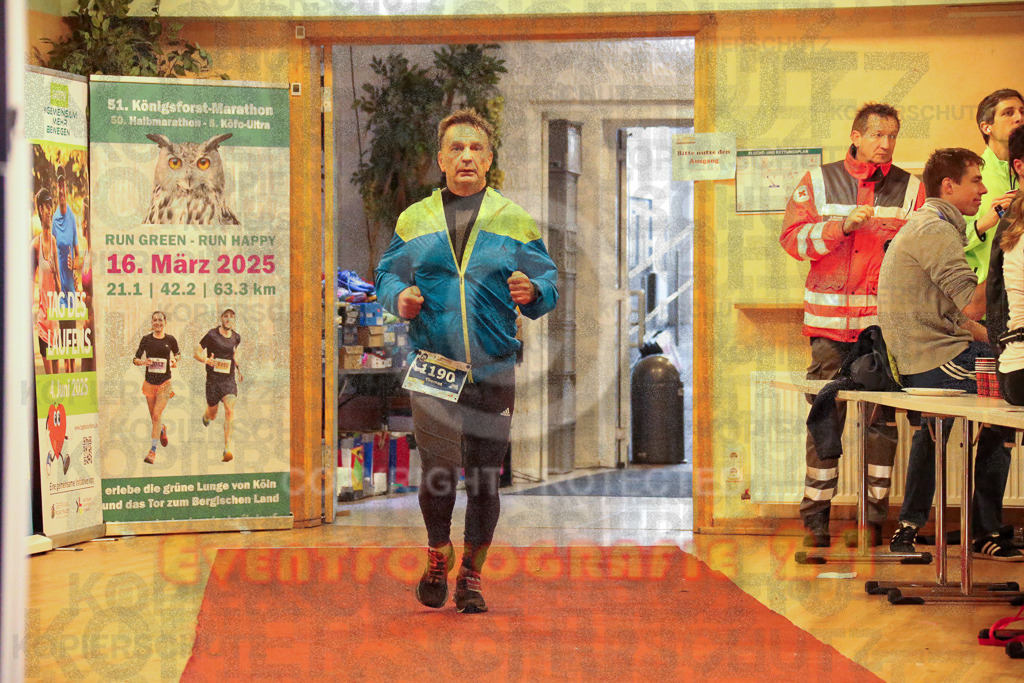 241208_1205_EX1_7248 | Sportfotografie im Rhein-Sieg Kreis, Köln, Bonn, NRW, Rheinland Pfalz, Hessen, etc. Unser Tätigkeitsfeld umfasst den Laufsport vom Volkslauf über den Marathon, Duathlon, Triathon bis zum Ultralauf wie Kölnpfad Ultra oder Schindertrail.