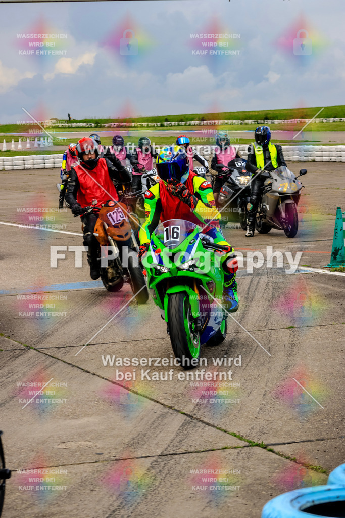 MotoTeam-9670 | Hier findet Ihr Bilder von Touristenfahrten auf der Nürburgring Nordschleife oder von anderen Veranstaltungen die ich besucht habe. Viel Spass beim Durch Schauen 