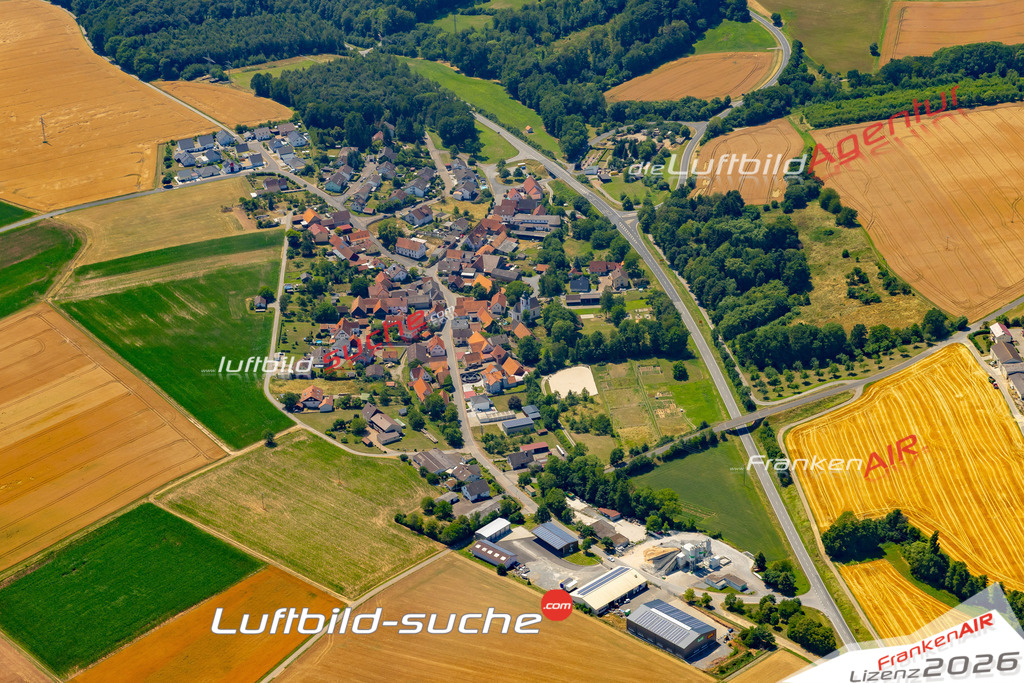 Das Luftbild zeigt : Unterwittbach Kreuzwertheim - Die Luftaufnahme wurde 2023 vom UL-Flugzeug aus erstellt ( keine Drohne ) - Hochauflösende Luftaufnahme - Für grossformatige Ausdrucke geeignet. Die Geschenkidee !Mit Lizenz und Bildrechte bestellbar