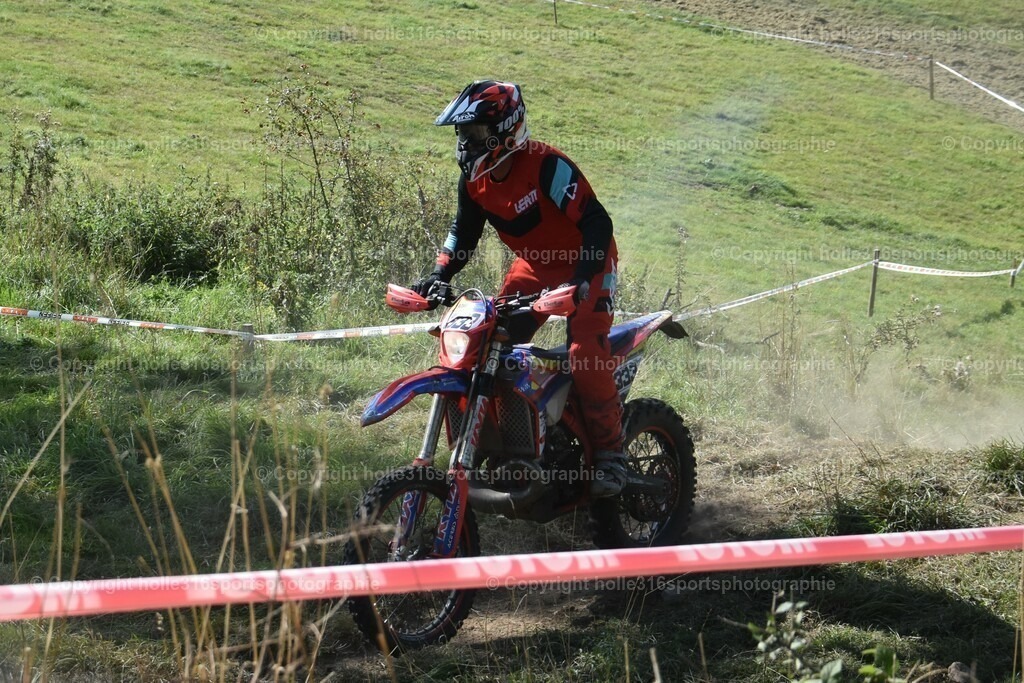 DSC_0103 | Sportfotografie , Motorsport, Motoross, Reitsport, Mointainbike, Enduro,
Landschaft , Outdoor, Eventfotografie, Landschaft, Bilder online bestellen - Realisiert mit Pictrs.com