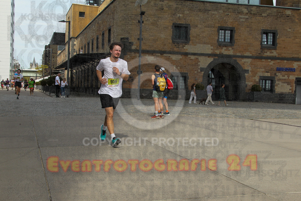 250920_1324_EV4_5460 | Sportfotografie im Rhein-Sieg Kreis, Köln, Bonn, NRW, Rheinland Pfalz, Hessen, etc. Unser Tätigkeitsfeld umfasst den Laufsport vom Volkslauf über den Marathon, Duathlon, Triathon bis zum Ultralauf wie Kölnpfad Ultra oder Schindertrail.