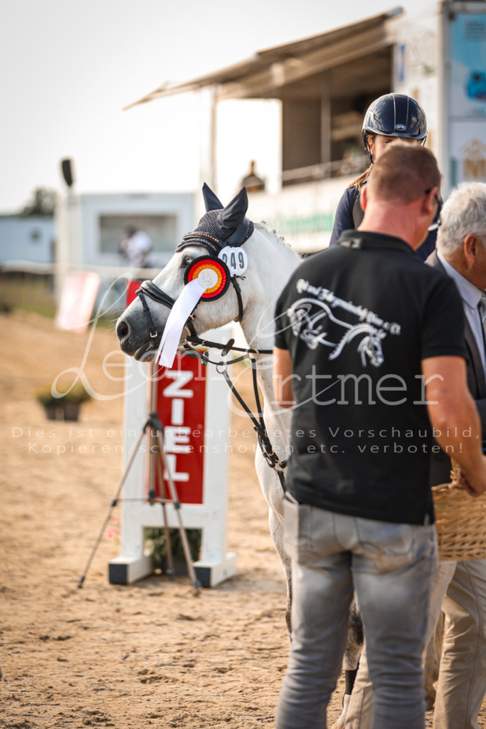 01.FrSpE00372 | Leoni Ertmer Photography - Realisiert mit Pictrs.com