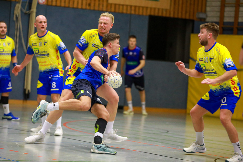 SVN_OscRheinhausen_021124_131 | Bildergalerie von Sport-Ereignissen aber auch von weiteren spannenden Dingen - nicht nur vom Niederrhein. In Anlehnung an den bekannten Spruch von Hanns Dieter Hüsch heißt das Motto: "Niederrhein ist überall".  - Realisiert mit Pictrs.com