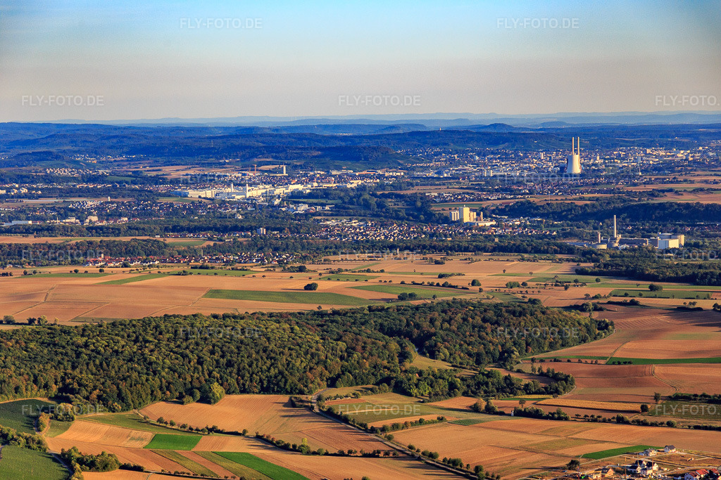 Luftbild: Stadtansicht von Norden in Neckarsulm im Bundesland Baden-Württemberg in Deutschland. Foto: IMG_111493.jpg vom 09.09.2018 durch Werner Riehm/FLY-FOTO.de