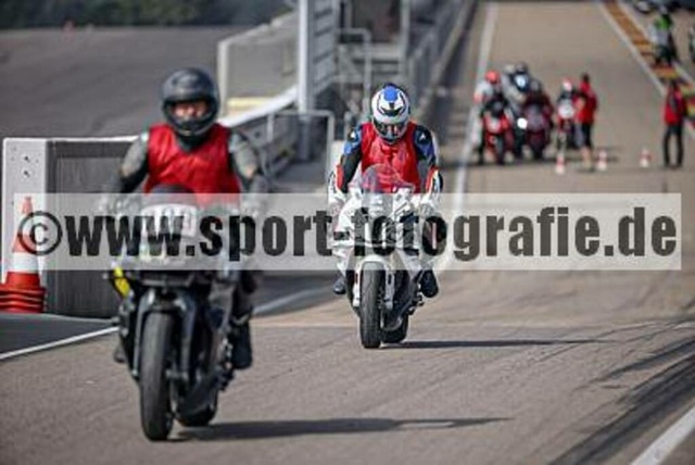 pube0594 | Professionelle Fotos von Sportveranstaltungen, aber auch Hochzeiten und anderen Events. - Realisiert mit Pictrs.com