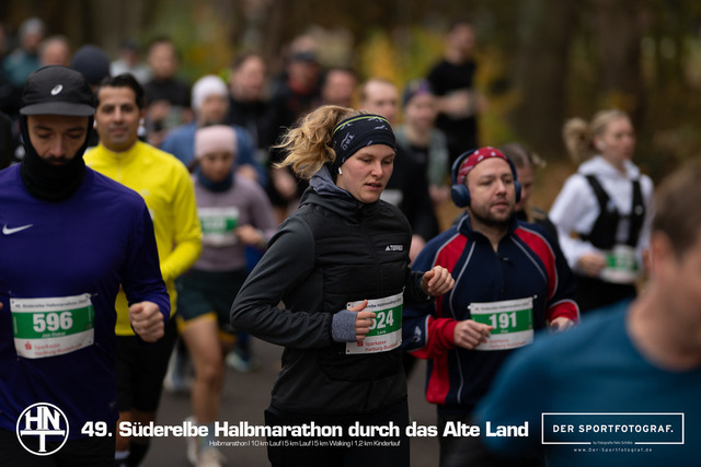 Süderelbe Halbmarathon 2025 I 09.11.2025 I Fotograf_DerSportfotograf.I 00342 | Der Sportfotograf. - Realisiert mit Pictrs.com