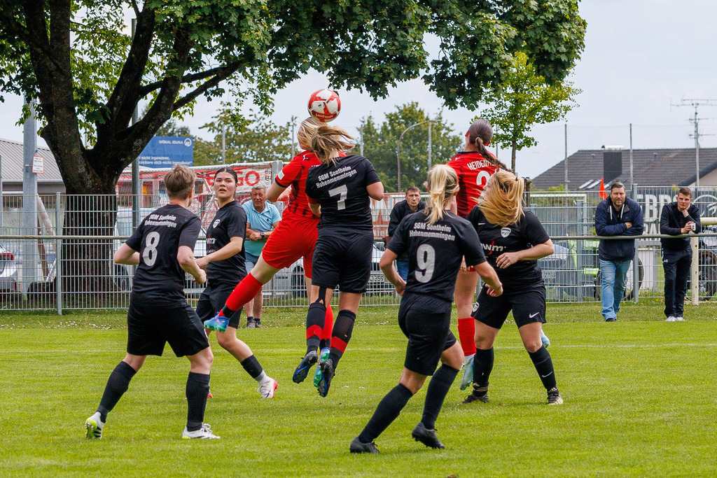 20260517-SGMHS-FCH_063 | SGM Hohenmemmingen/Sontheim vs. 1.FC Heidenheim 1846 II, Fußball, Frauen, Bezirksliga Meisterrunde, 2025/2026, 4. Spieltag, 17.05.2026 in Sontheim, Rasenplatz 1(Foto: Michael Bulling) - Realisiert mit Pictrs.com