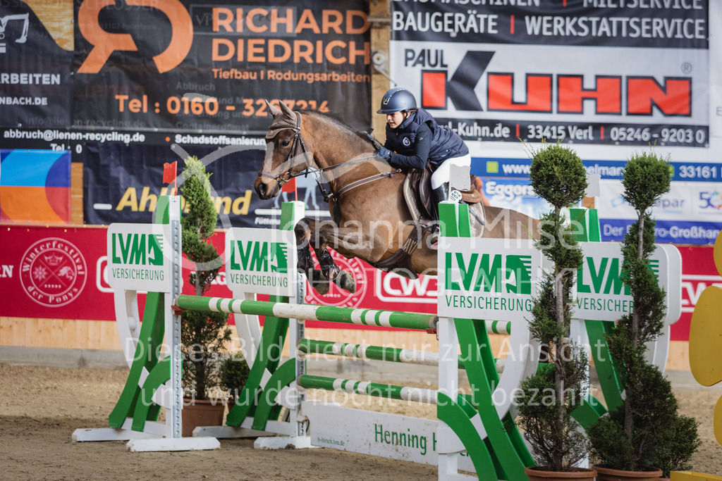 221127_Winterfestival_L-Spr_HPTTY-279 | Deine schönsten Turniermomente als professionelle Fotos! Entdecke hochwertige Pferdesport-Fotografie im Online-Shop. Jetzt Fotos finden & bestellen!