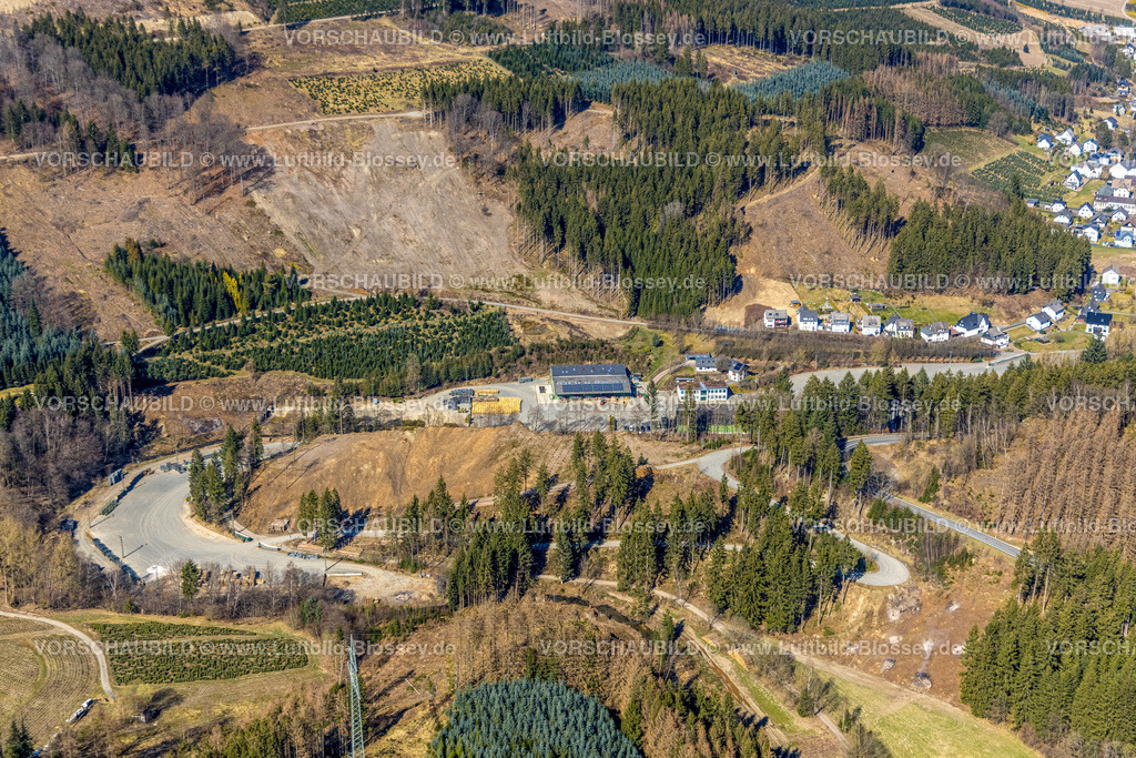 Bestwig220303055 | Luftbild, Andrea Nieder Pflanzenhandel im Naturschutzgebiet Fallenstein mit Waldschäden, Heringhausen, Bestwig, Sauerland, Nordrhein-Westfalen, Deutschland